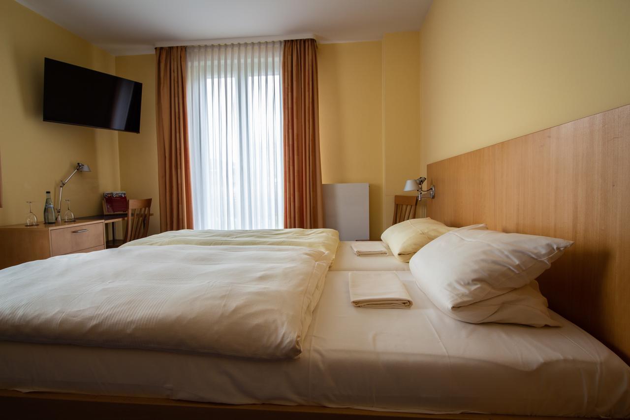 Hotel Goldene Gans Mannheim Extérieur photo