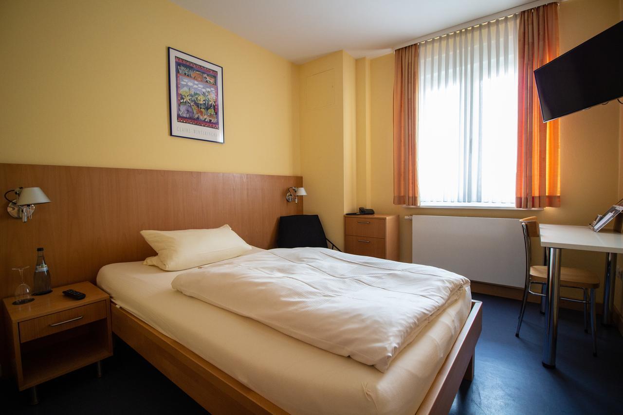 Hotel Goldene Gans Mannheim Extérieur photo