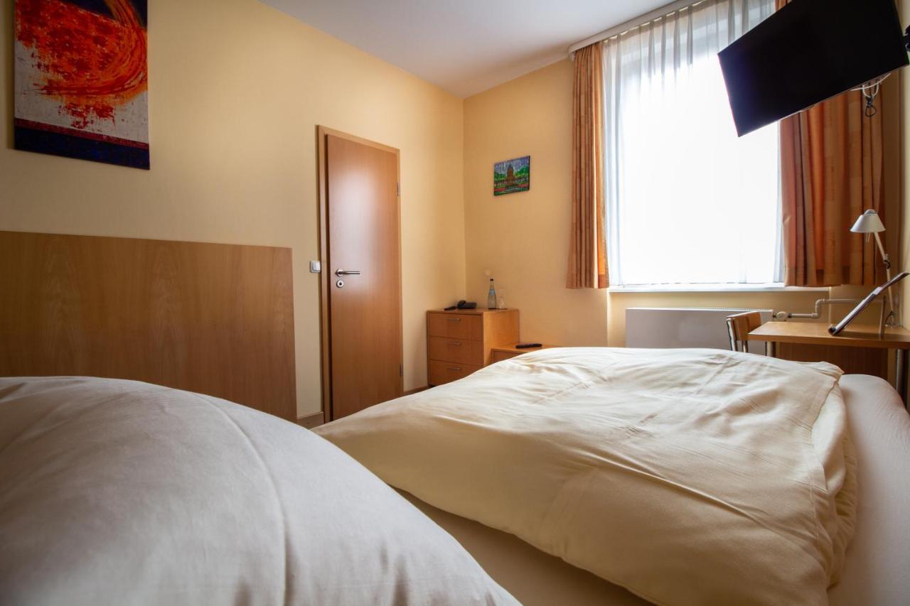 Hotel Goldene Gans Mannheim Extérieur photo